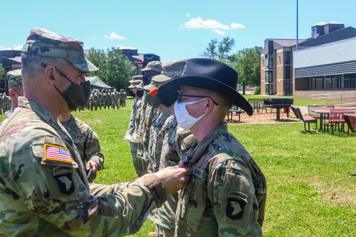 101Bastogne's tweet photo. We have a team of winners. It's not by accident. Our Soldiers train and live up to our rich heritage and strong legacy. Fitness, Technical and Tactical Proficiency, Marksmanship, and overall excellence in our craft are the fundamentals we master daily. @101stAASLTDIV @FORSCOM https://t.co/AZKSlNNtz6