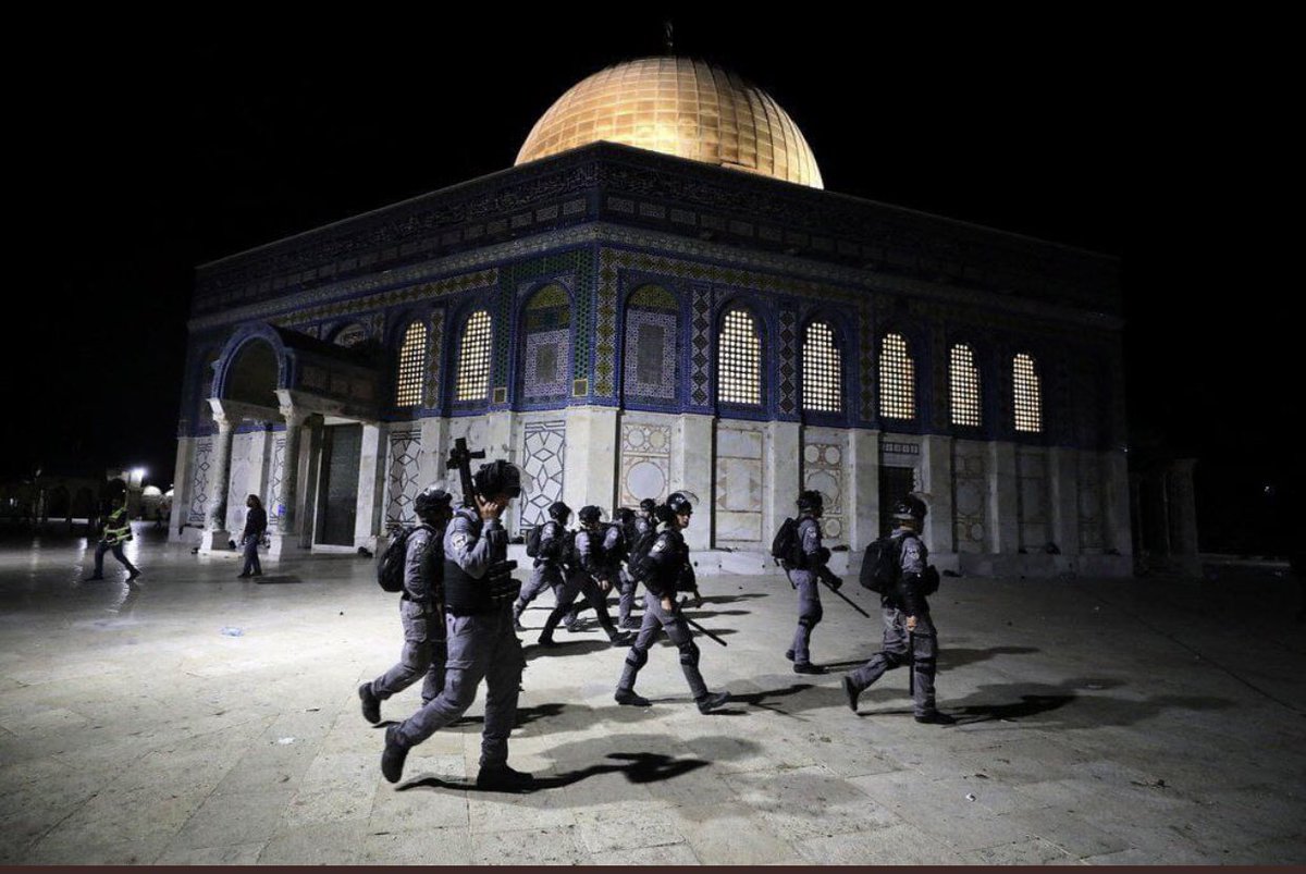 KomalZKhan's tweet photo. Respected @ImranKhanPTI Can You Raise Voice as a Muslim Leader for The People of Palestine???Or Just India??They Are Shot Dead Because They Were Praying to Allah (SWT)!Will You Do Sumthn Against This Barbarism??We Need to Raise Our Voice Against This Cruelty &amp; Injustice! #AlAqsa https://t.co/wijmGBNfuX