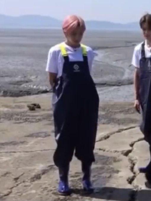 คอลเลคชั่น”น้องอินจุนยืนอิ่มนม”