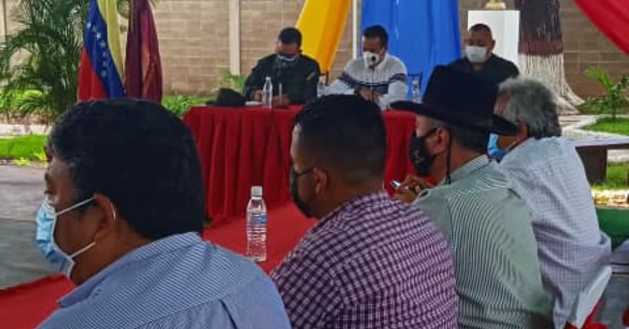 Eje Sur del Guárico:  activos con la seguridad del pueblo. 
En el Municipio Francisco de Miranda, se llevó acabo reunión para el fortalecimiento y consolidación de La Paz y tranquilidad de la población en los 4 municipios que conforman el eje Sur del Estado Bolivariano Guárico