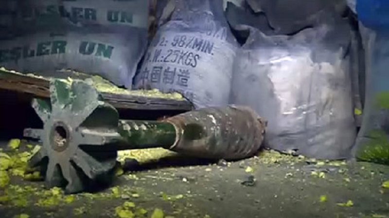 MTZLwyn's tweet photo. Burma Military Use Chemical Bombs

The brutal burmese military has been using prohibited chemical bombs for days as air strikes to raid ethnic armed force,KIA.

Please take proper actions.
We would acquire no more silence on this serious issue from you. 

#WhatsHappeningInMyanmar https://t.co/s4WTEFZcXX