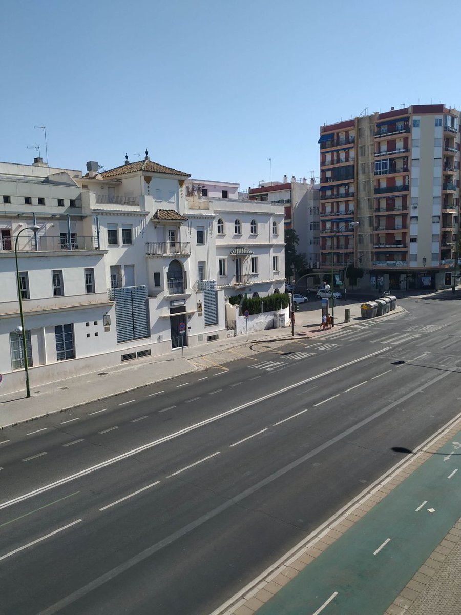 salvatusarboles's tweet photo. No está en cuestión, no hay duda, interrogante ni falta de certidumbre.

No es dádiva del que manda, displicente capricho, despechada petición.

No es imposible quimera.

Es tan solo cuarto y mitad de sentido común y un puñaíto de lucidez.

Queremos árboles y los queremos ya. https://t.co/usdsAc2Mfy