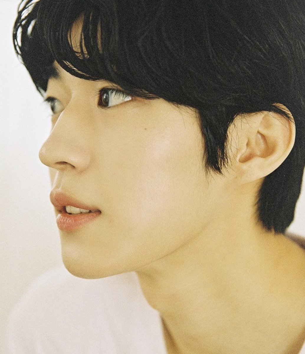 yok_sev's tweet photo. (ขอแวะมาแปะเมจไอตี๋หยกด้วยคนค่ะ 👉👈 แบบที่หน้าไม่ยู่ยี่มีรอยต่อยตี55555555) https://t.co/JKXtIkCmPo