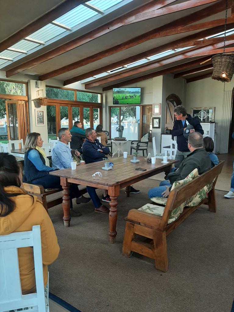 Oppiestoep KOOK.... O.15A en O.16B's nou opi groot skerms!