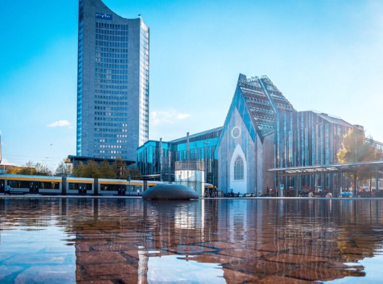 LeipzigFreeTour's tweet photo. Leipzig University 
#leipzig #university #unileipzig @UniLeipzig 
https://t.co/RG9KFg5bPA https://t.co/Oj7r7YDO63