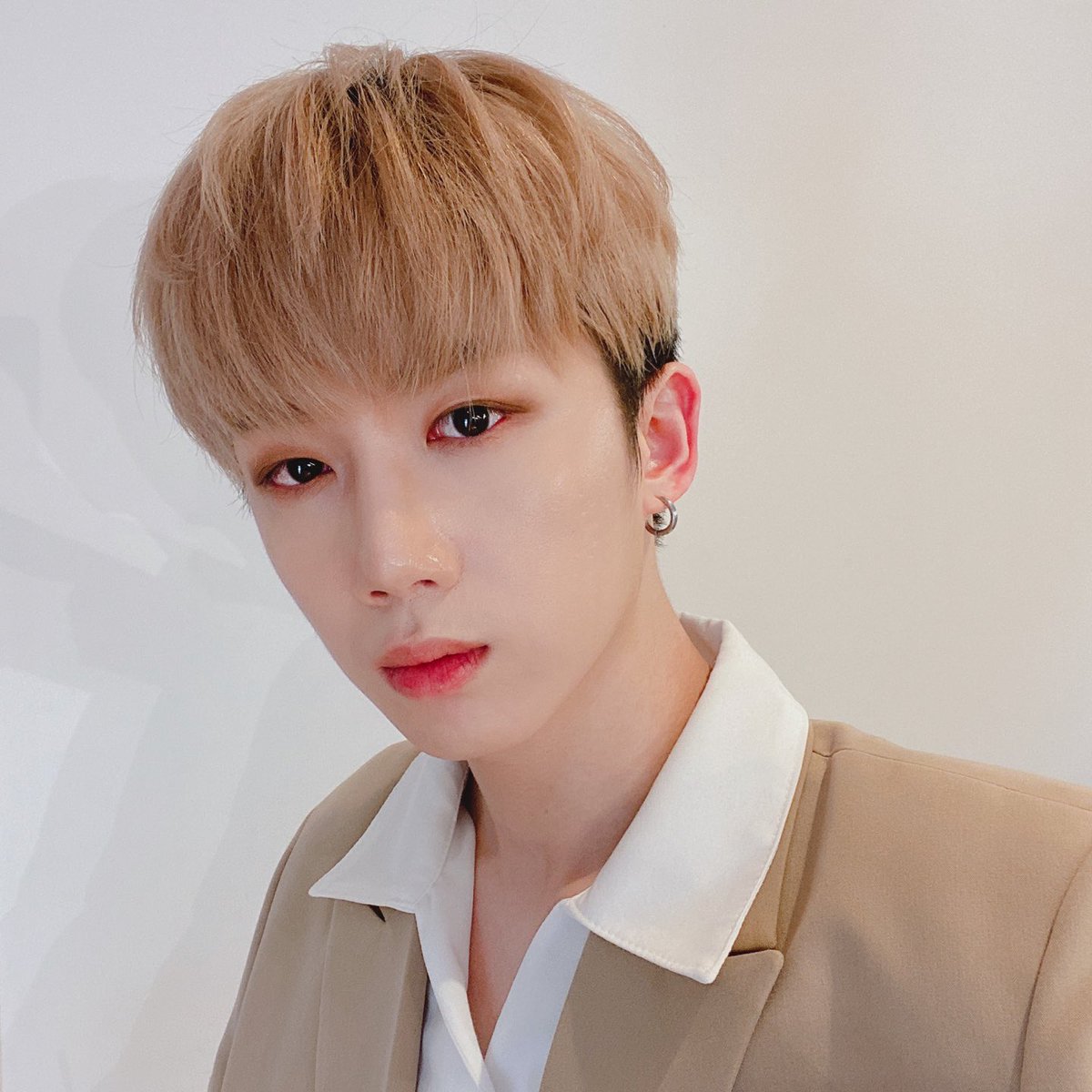 MYst_member's tweet photo. [#거누] 오늘 갑자기 쌍커플이 생겼다🤭
#MYst #마이스트 #Keonwoo #건우 https://t.co/7Un0RdSDR3
