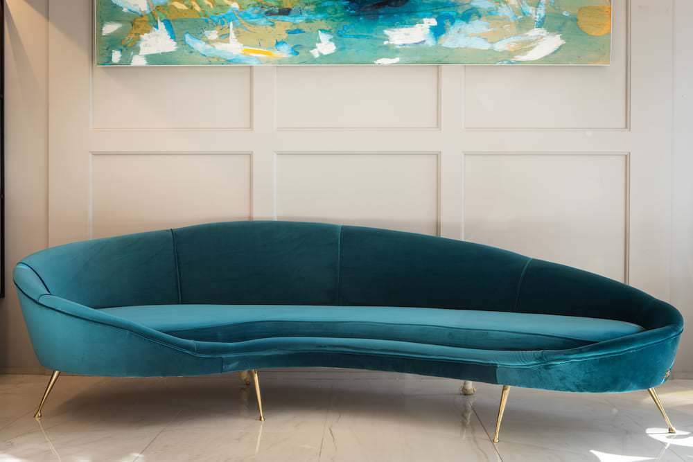 Made by AL.BA lab 
#workwithpassion #handmade #lifestyle #istagood #luxuryhome #luxurystyle #details #design #fotodelgiorno #sumisura #interior  #likeforlikes #madeinitaly #albalab #workinprogress #work #sofà #Style #velvet #divano #istagood #relaxtime #home