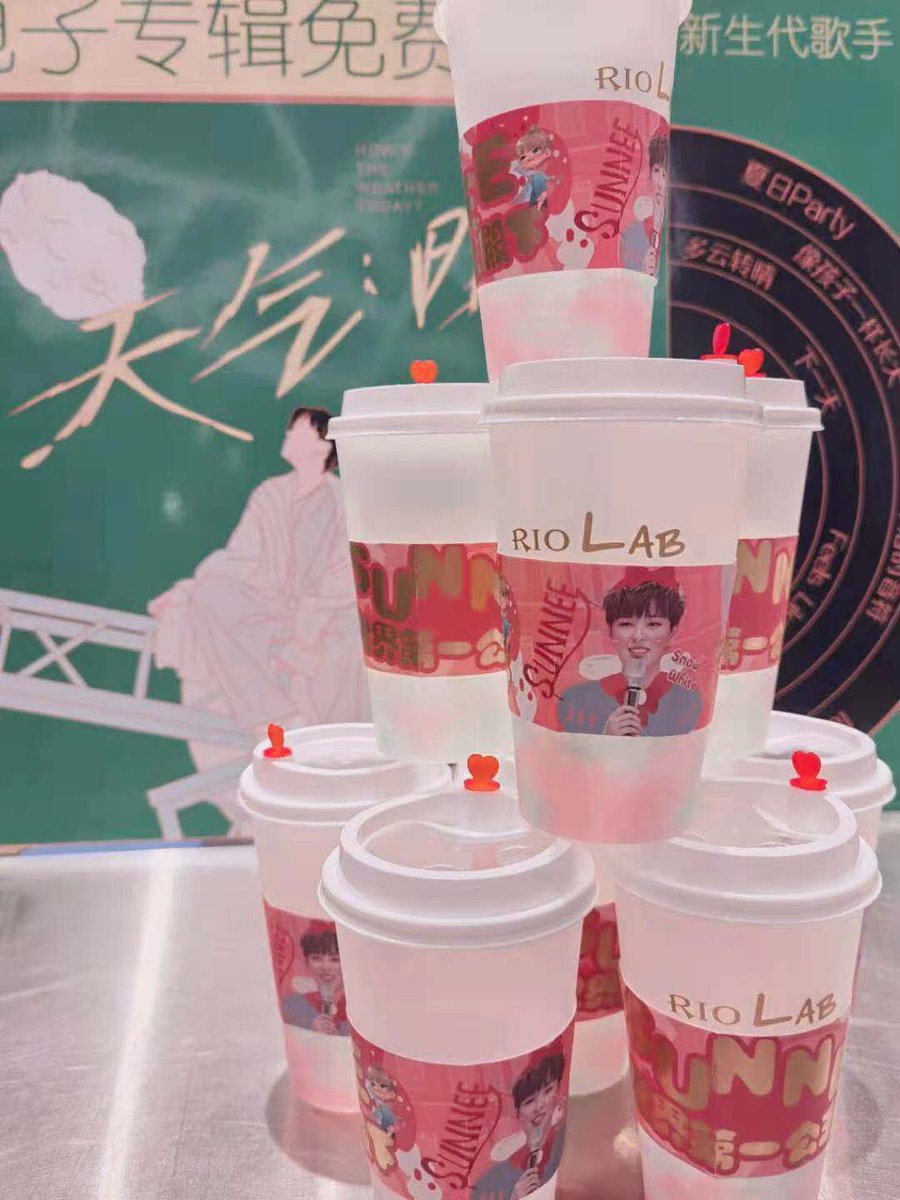 FcSunnee's tweet photo. #SunneeLivehouseSupport 
#Sunnee 

โปรเจค support ของซันนี่ สำหรับงานไลฟเฮ้าส์ที่ Shanghai ค่ะ 

1. ซุ้มของบ้านใหญ่ Sunnee杨芸晴全球粉丝后援会
🔗 https://t.co/vhU9w6X9iI https://t.co/9AgTNIbQ9v