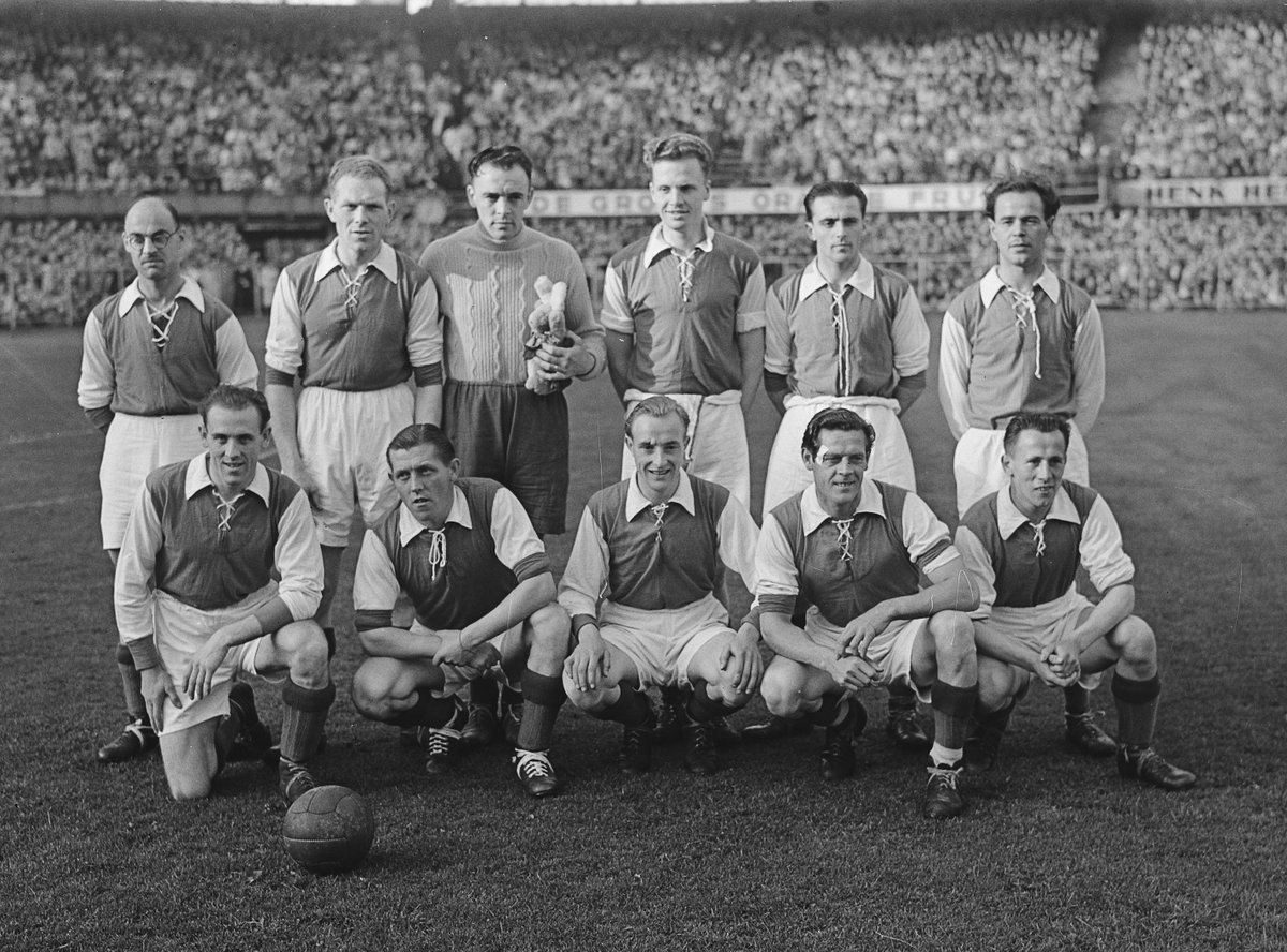 Voetballegends tweet media