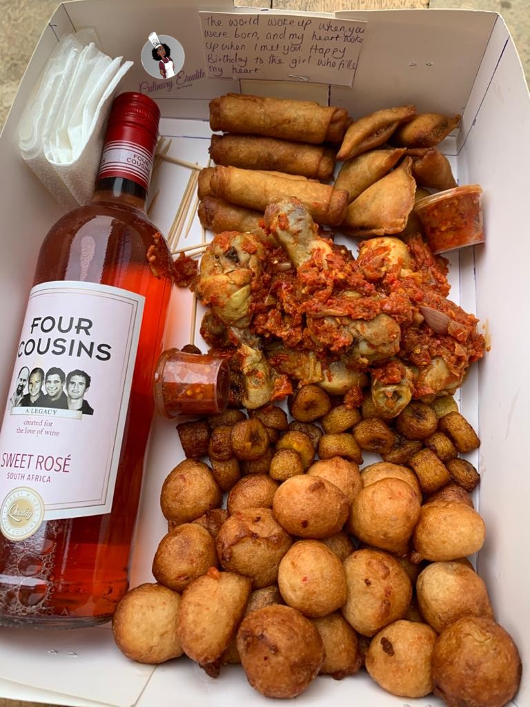 udieerudite's tweet photo. @retweets_9ja Please retweet, refer and patronize my business tweet today🙏🏾

I make beautiful and tasty cakes, chops, pastries, and food platters.

Location is lbadan and delivery option is open to nearby states.

Order link on my bio

IG @CulinaryErudite https://t.co/We894oAlSM