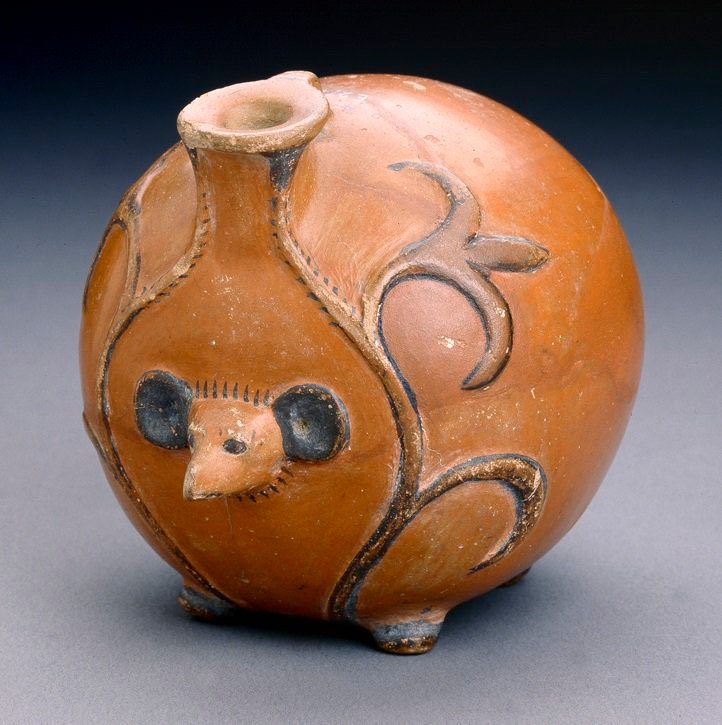 Today is the final day of #Hedgehog week, so here is another one of our favourite hedgehogs from our collection.  It's from ancient Egypt c. 1500 BC, where  hedgehogs are thought to have symbolised rebirth 🦔
