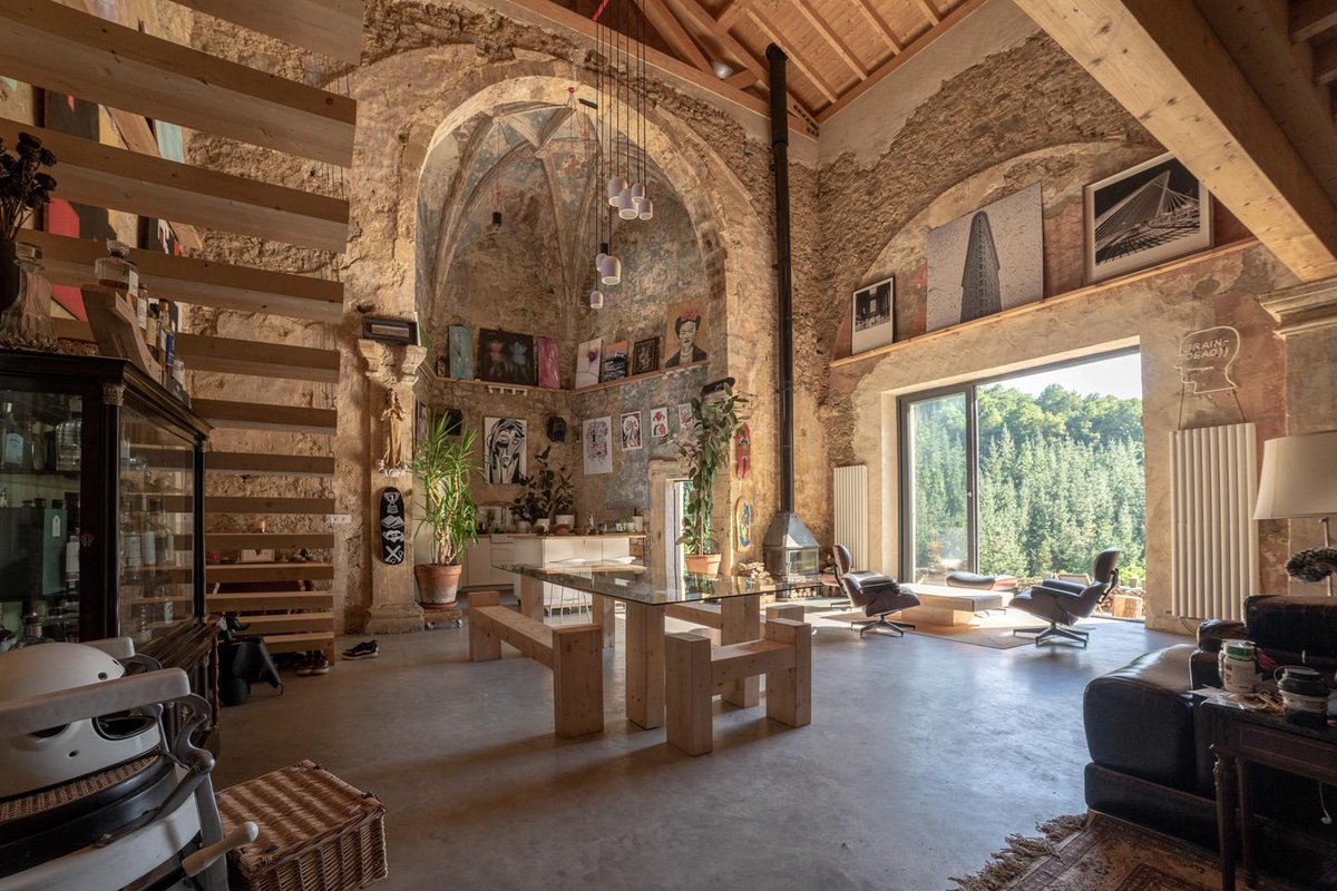 lopedetoledo's tweet photo. ¿Se puede transformar una pequeña parroquia en vivienda? Se puede.

[Iglesia del siglo XVI en Vizcaya] https://t.co/XE0Di8cV1N