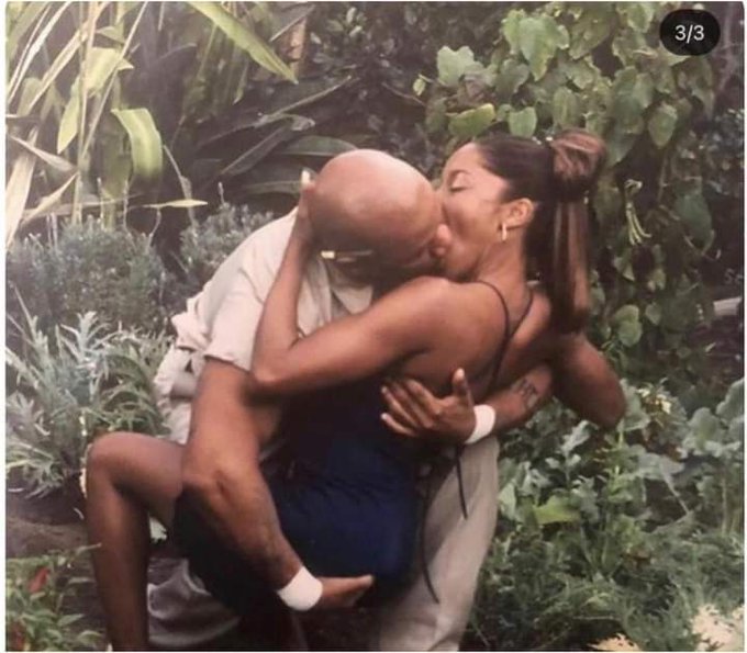 This how im tryna be in my garden https://t.co/i2JEXimZxQ