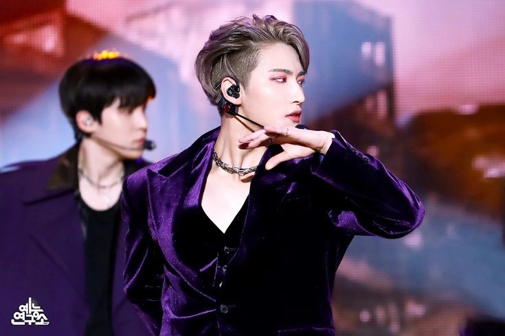 park seonghwa performing without crop - a beautiful thread