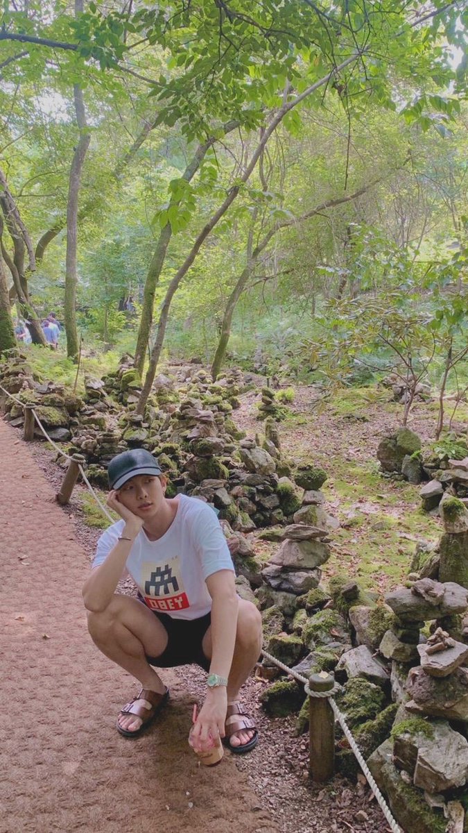🌿