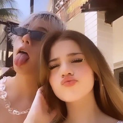 y5k_iamferv's tweet photo. #NuevaFotoDePerfil JSJSJSKJ q es esto #eno #ferlex https://t.co/sbDbuWCQWV