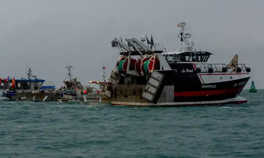 BD_Stew's tweet photo. The #Jersey #fishing standoff shows #Brexit has only just begun | Marley Morris https://t.co/tQ51pOjfFI #Brexality #BrexitReality https://t.co/lCpjzu4C6N