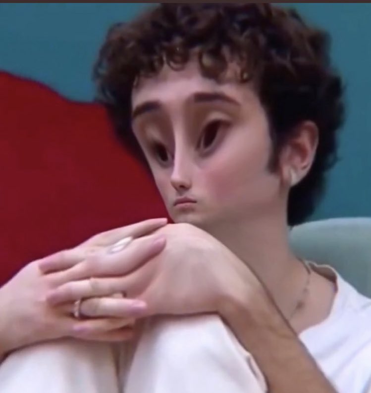 daisposami's tweet photo. io questa sera: 
#Amici20 https://t.co/IdQY75ZaUv