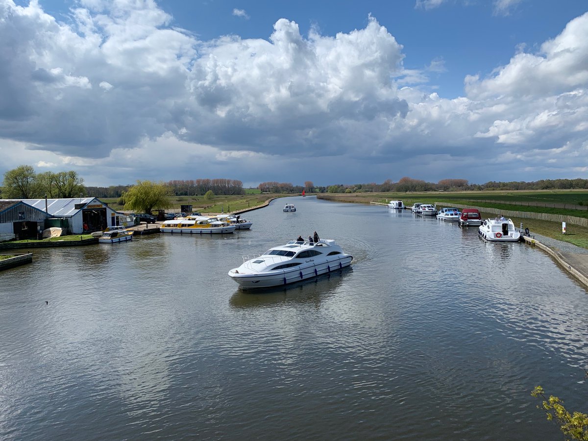 The River Bure from Acle Bridge yesterday @BroadsNP @BroadsSociety