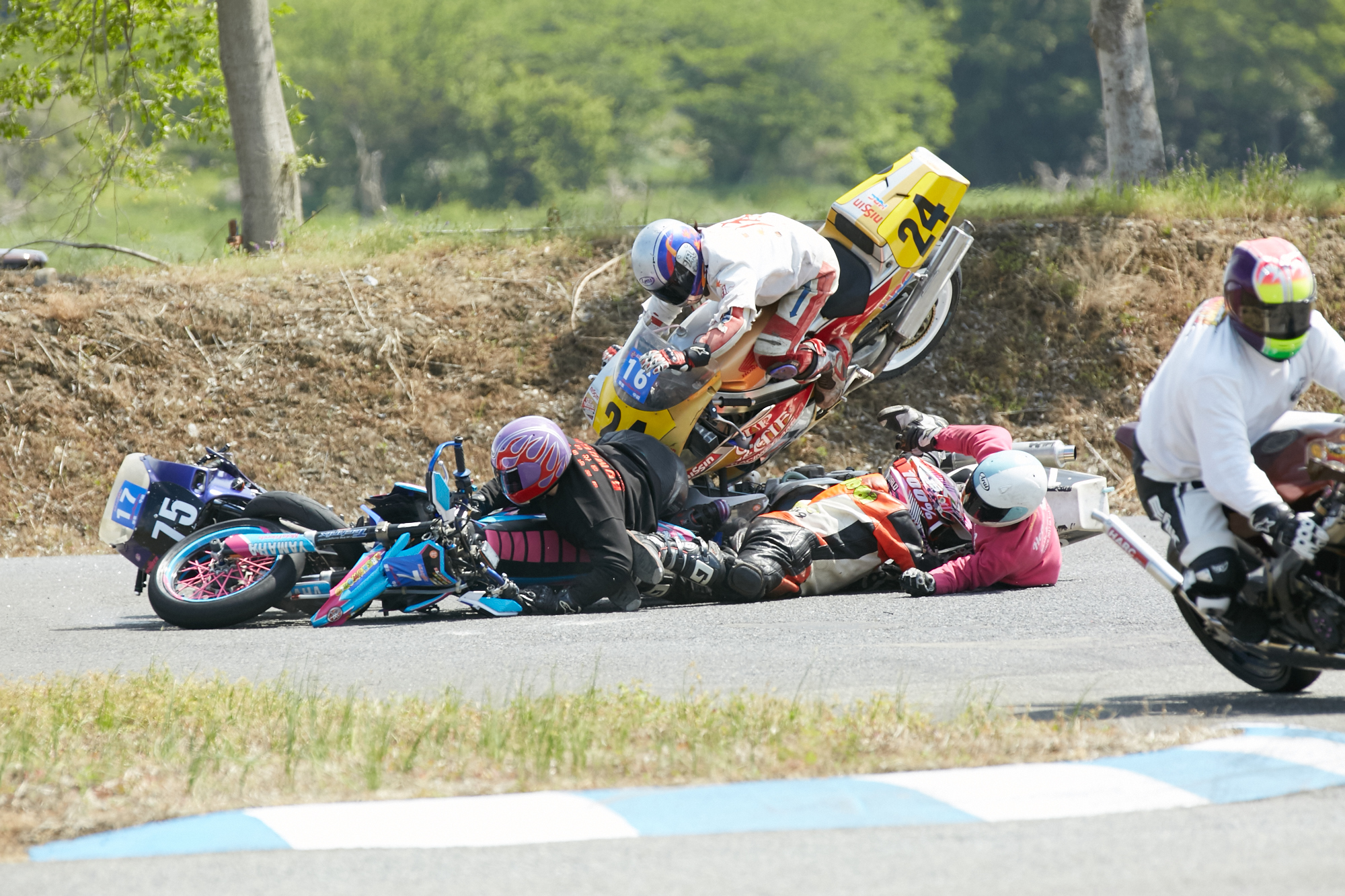 アツシ 伝導者works 遅くなってしまいましたが 5 3 ストボン 桶川のアルバムが出来たので ご自由にお取りください リツイートok T Co V7ljd4eedv T Co Qwaqdksalc T Co Zwqsiedkxo Twitter