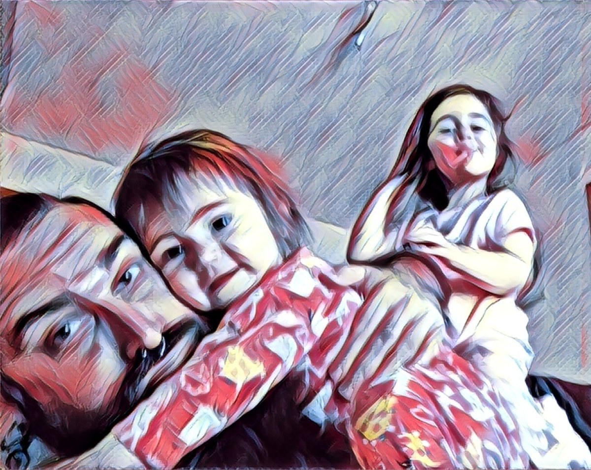 🔴 Dos días sin parar..TwitcTrabajar, hijas , entrenos y por eso he Estado dos días sin directo
Esta noche si abriremos directo y os espero a las ⏰23h
No se si empezaremos entrenando o directamente a pachangas.. No importa, os espero igual barbas! 
🔽
Twitch.tv/newbeard87