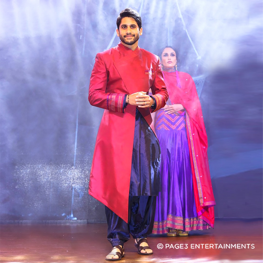 Page3_Ents's tweet photo. The stage was taken over by Naga Chaitanya the showstopper who walked the ramp with the amazing handloom outfit sweeping everybody’s heart. The production of handloom outfits are important for economic development in rural India. https://t.co/J2JlvEEevD