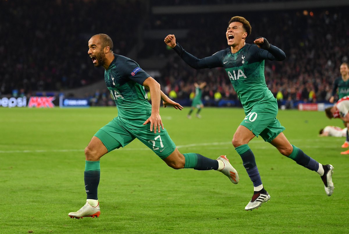 Sporf's tweet photo. 📅 2 Years Ago Today:

🇳🇱 @AFCAjax 2-3 @SpursOfficial 🏴󠁧󠁢󠁥󠁮󠁧󠁿

📉 3-0 down on aggregate at half time...

🔥 ...before @LucasMoura7's second half hat-trick sent them through to the @ChampionsLeague final.

🤩 The scenes after the 96th minute winner! https://t.co/tc0s4bQJsL