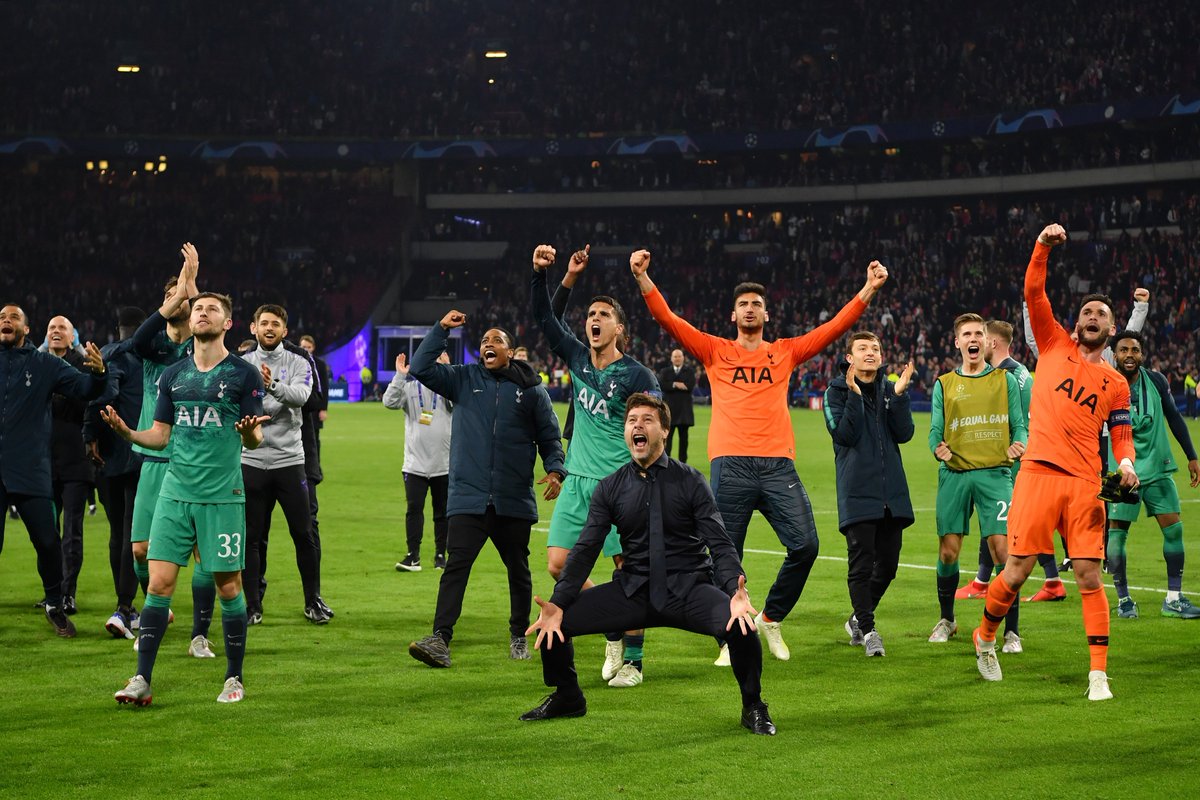 Sporf's tweet photo. 📅 2 Years Ago Today:

🇳🇱 @AFCAjax 2-3 @SpursOfficial 🏴󠁧󠁢󠁥󠁮󠁧󠁿

📉 3-0 down on aggregate at half time...

🔥 ...before @LucasMoura7's second half hat-trick sent them through to the @ChampionsLeague final.

🤩 The scenes after the 96th minute winner! https://t.co/tc0s4bQJsL