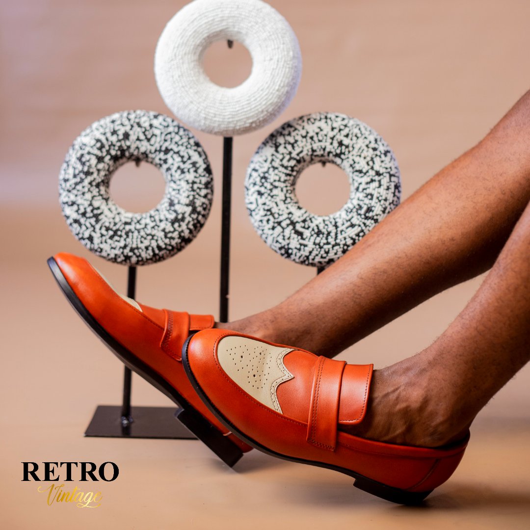 Retrovintagecmr's tweet photo. Little gestures hold the greatest moments. Get him/her one of these classy leather elegance loafers and let the magic begin! 

Exclusively on demand +237 658391256 (whatsapp) 
Pricetag:  65,000f .
Worldwide delivery available. 
https://t.co/iHSgsGaFyJ https://t.co/bu3dYsqmcE