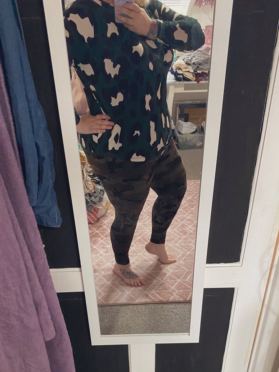 HidingMummy's tweet photo. #outfitoftheday so I have missed a few of these due to things going on at home and really not feeling it but I’m back. And today it’s camo day. Monster loves it. Will be hiding out at home today. #plussize #plussizefashion #camo #green #getupgetdressed #ItsOkayToNotBeOkay https://t.co/JudHmEq391
