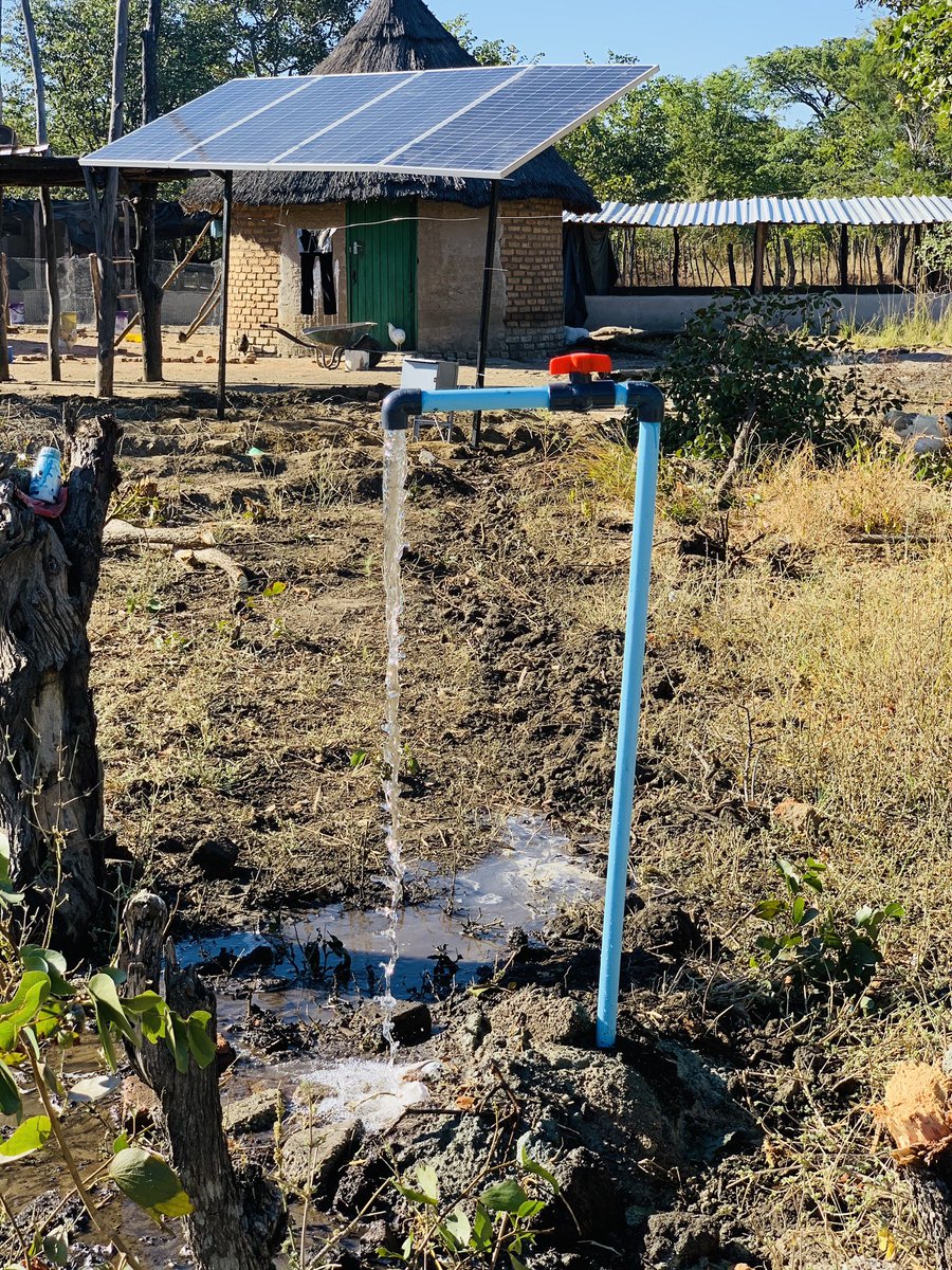 terrymap1's tweet image. 🥂 to the first drops😭