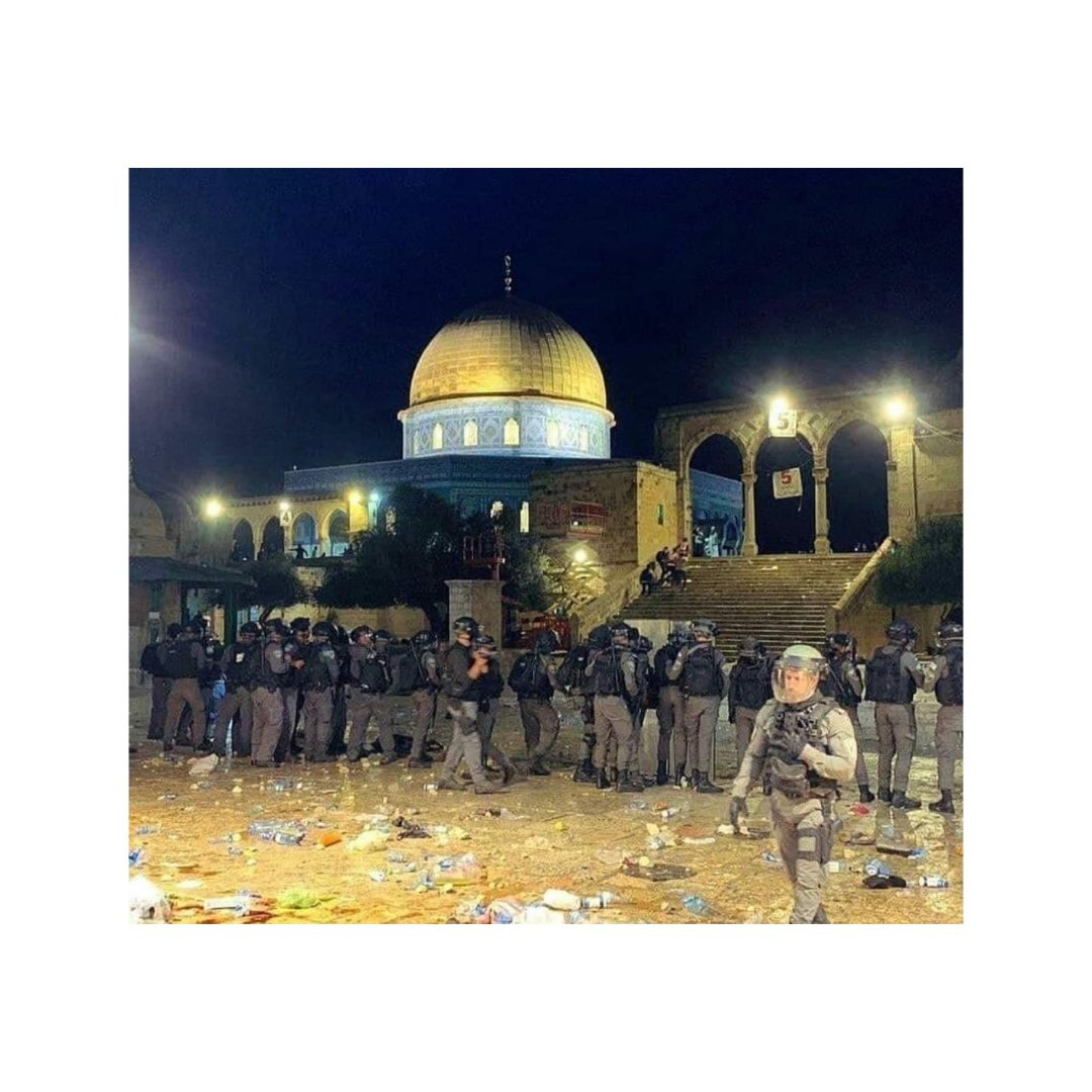 ABarkaatii's tweet photo. زمینِ انبیا فسطائیت کے نرغے میں
حضور دور ستم کی سیہ رات کریں
... مشاہد رضوی
#SaveAlAqsa
#StandForQuds
#UmmahConcern https://t.co/ByO3gKtOd0