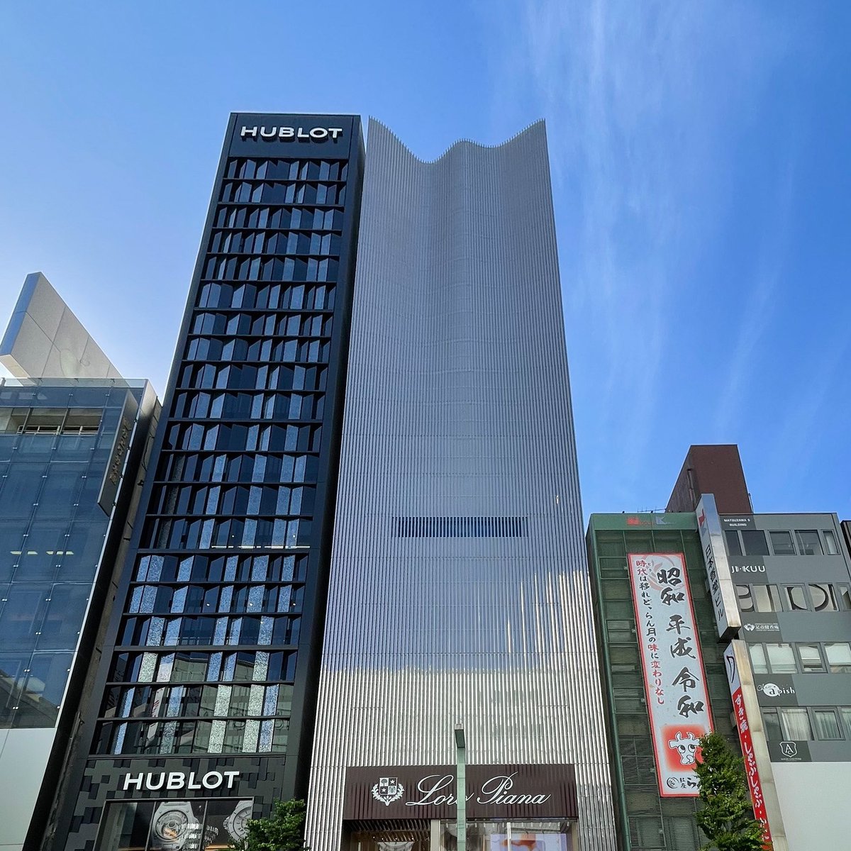 nobi's tweet photo. 青木淳の個展が人知れず銀座で開催されている。
明日がその最終日。

青木淳展 – The Touch Of Architecture
| Jun Aoki
Loro Piana Ginza
-5/9（日）

https://t.co/bRhJMHzA2Q https://t.co/dLdWUjY7tN