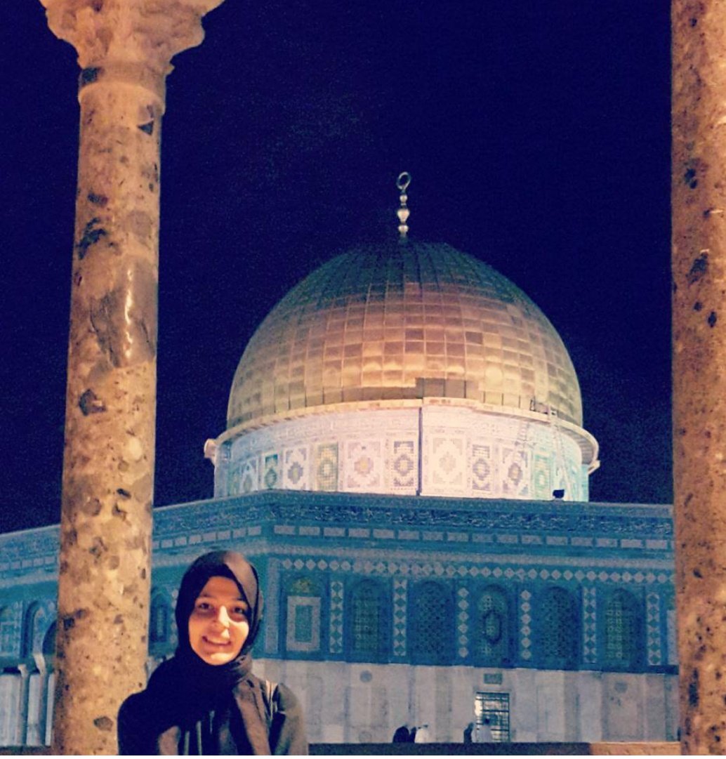 Diz çöktüğümüz, el açtığımız, huzuruna durduğumuz 'Mübarek Aksâ'yı' muhafaza eyle Allah'ım 🤲Zalimler ordusuna ebabillerini gönder Allah'ım 🤲İlk kiblemizi, arzın yüreğini feraha kavuştur Allah'ım🤲

Vakti dua ordusunda nefer olma vakti📌
#KudusBizimdir
#MescidiAksaYanlızDeğildir