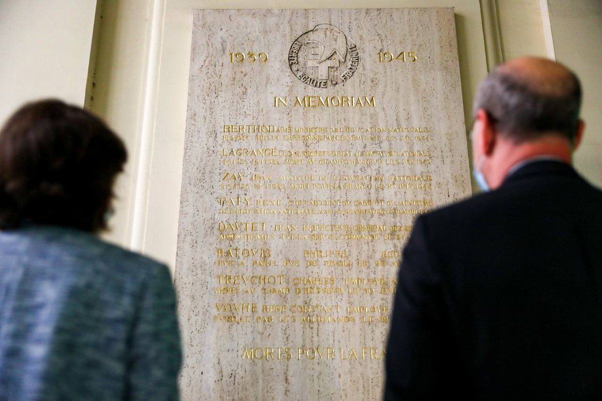 Aimer notre pays 🇫🇷
Aimer la liberté 
Se battre pour les deux qui ne font qu’un jusqu’à donner sa vie.
C’est ce que nous célébrons en ce 8 mai.
Nous rendons hommage avec <a href="/avyelimas/">Nathalie Avy (Elimas)</a> aux professeurs et personnels de l’éducation nationale morts pour la France.