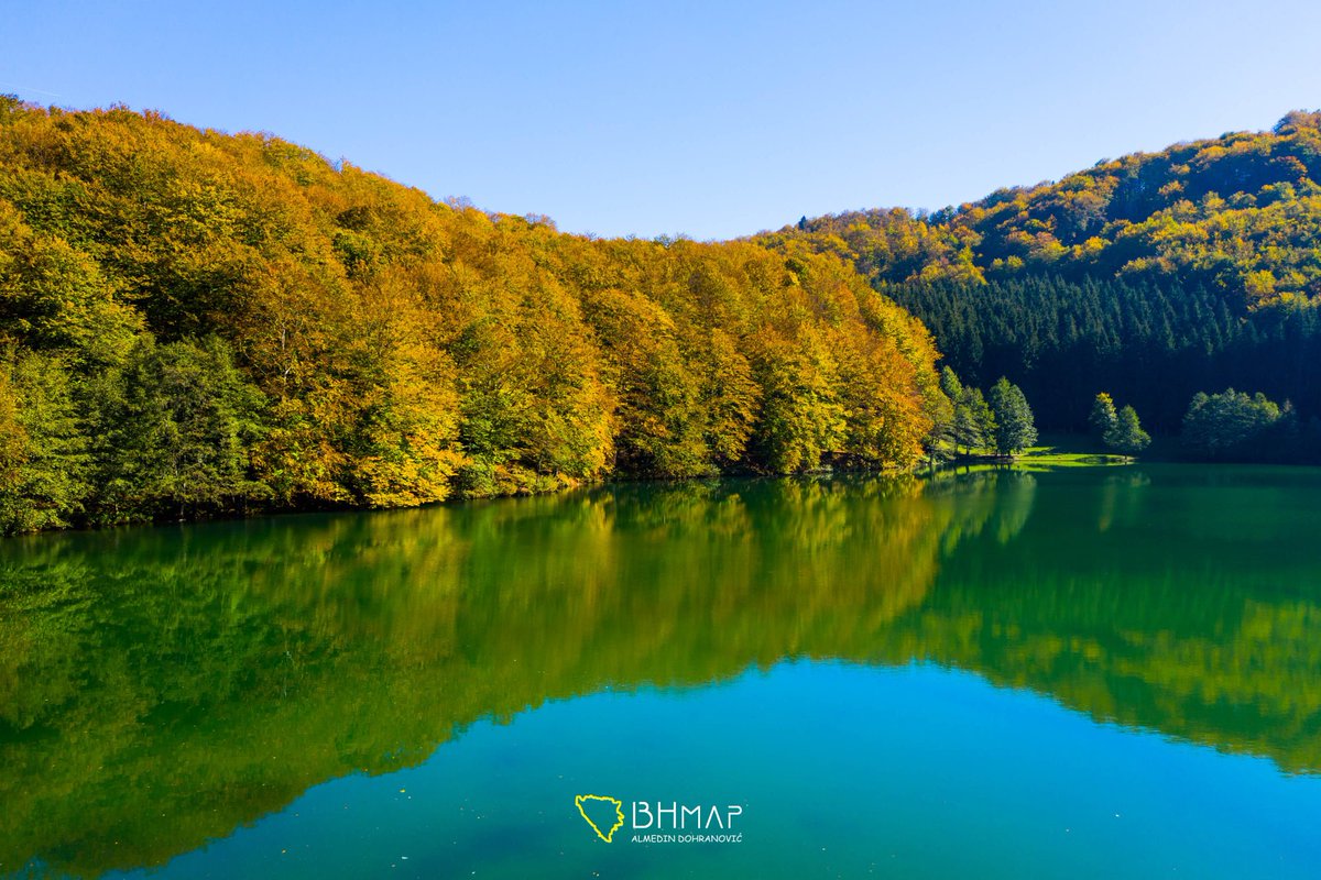 zaxxxppe's tweet photo. Lake Balkana, Bosnia & Herzegovina #Nature #NativeEurope https://t.co/e4ofSAnt8o