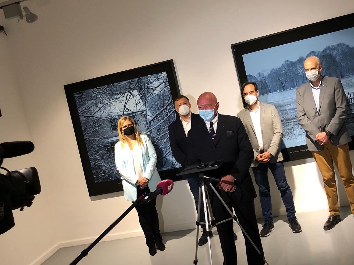 Exposición  ‘The Story Series’, de Carolyn Marks Blackwood, muestra itinerante de la <a href="/ColRobertoPolo/">Colección Roberto Polo</a> que ha pasado por Bruselas, Toledo y Alicante.

Ya podéis disfrutarla en #CasaZavala 

#Cuenca #CuencaCulturalPrimavera #CuencaCulturaViva #ViveCuenca #AgendaCulturalCuenca2021