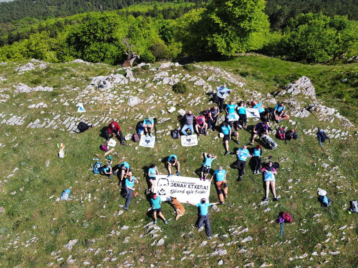 ⛰️[ARGAZKIAK #650tontor] 

ARABA: photos.app.goo.gl/jSYCthKLG286ZW…

BIZKAIA: photos.app.goo.gl/uy1pampHgsVjvy… 

GIPUZKOA: photos.app.goo.gl/MxcStwbBLsmjpZ… 

NAFARROA: photos.app.goo.gl/LeAcnwGPNyPXnr…

**Hemen daude jaso ditugu argazki batzuk, eguneratzen joango gara #IzanBidea