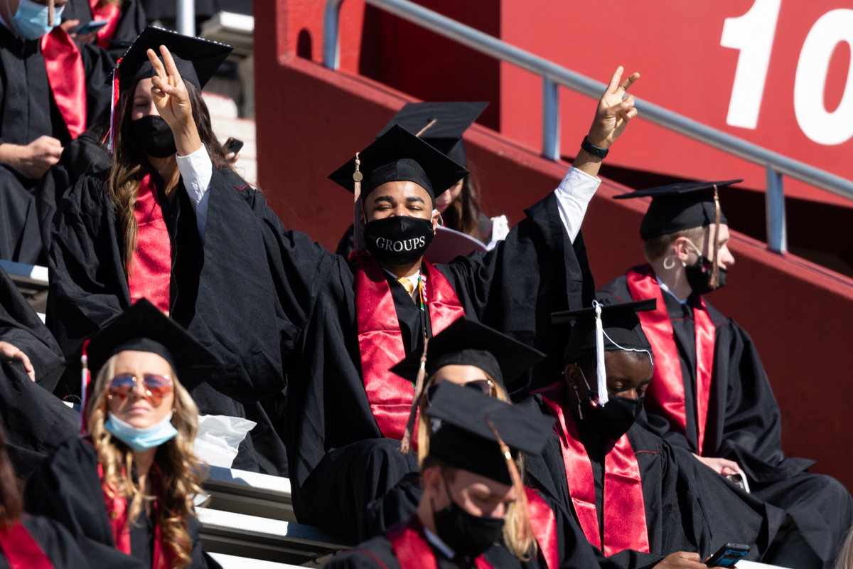 IUBloomington's tweet photo. The faces of the future.
Congratulations to all our graduates receiving degrees today - you have persevered through so much and you've made it. πβͺπ΄π
#IUBGrad21 #IUBGrad https://t.co/aBXeNsLimu