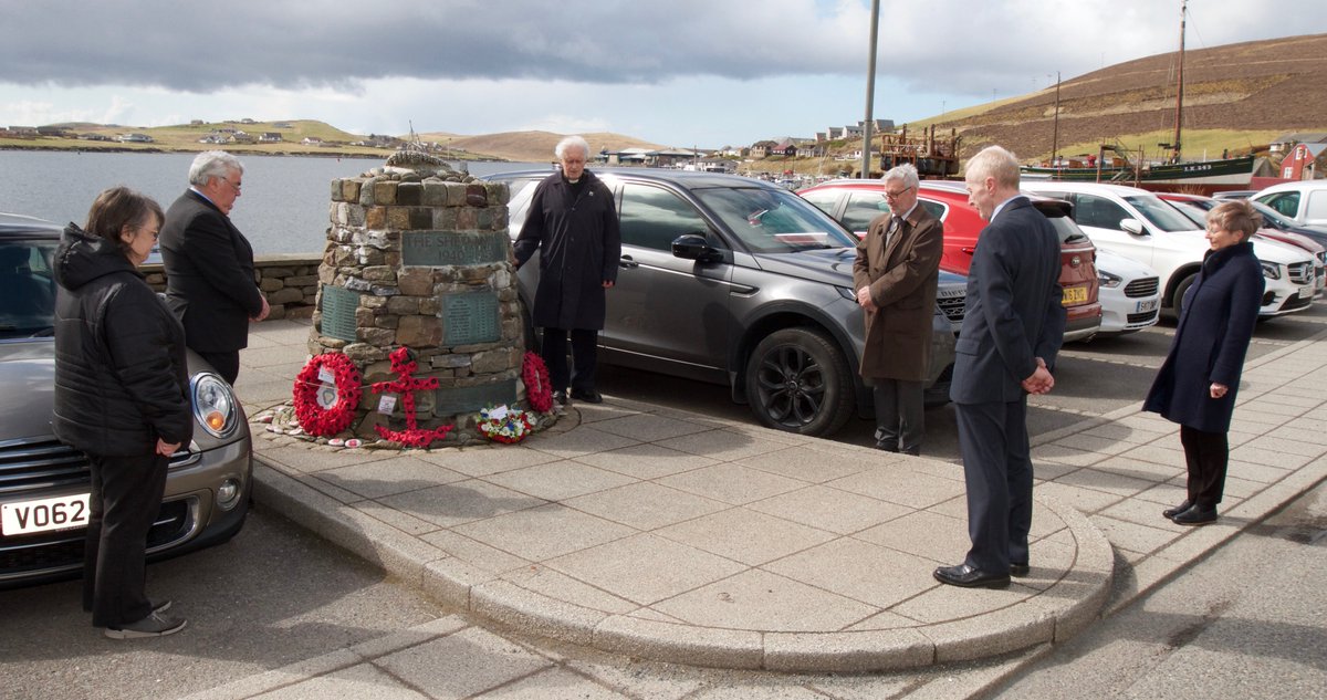 NorwayinUK's tweet photo. On Shetland our valued friends Charles Grant (Chair, Shetland Bus Friendship Society), Rev. Magnus Williamson and Bill Moore (SBFS committee) laid a wreath on the Shetland Bus Memorial in Scalloway which commemorates the 44 men lost in the Shetland Bus Operation.#VEDay #VEDay2021 https://t.co/1xcQTPRIii