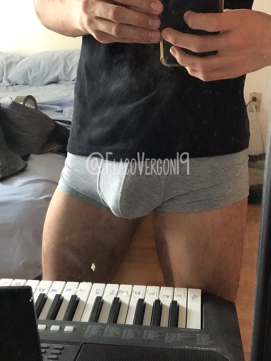 FlacoVergon19's tweet photo. Hoy es un gran día para ... 🔥🔥.         #gay #gayQueretaro #LGBT #activo https://t.co/NuKFKVaOUj
