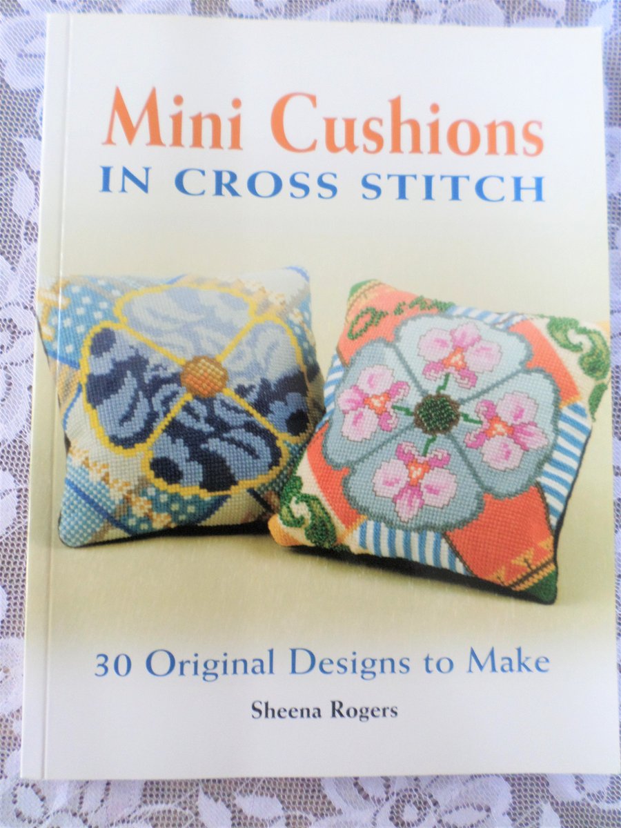 Sharing for Jamie Anderson on Etsy

Really love this, from the Etsy shop CobblestoneshopUS. etsy.me/33oJukg #etsy #cobblestoneshopus #sewingbook #craftingbook #crossstitchbook #minicrossstitch #minipillows #pillowmaking #crossstitchpillows #crossstitch
