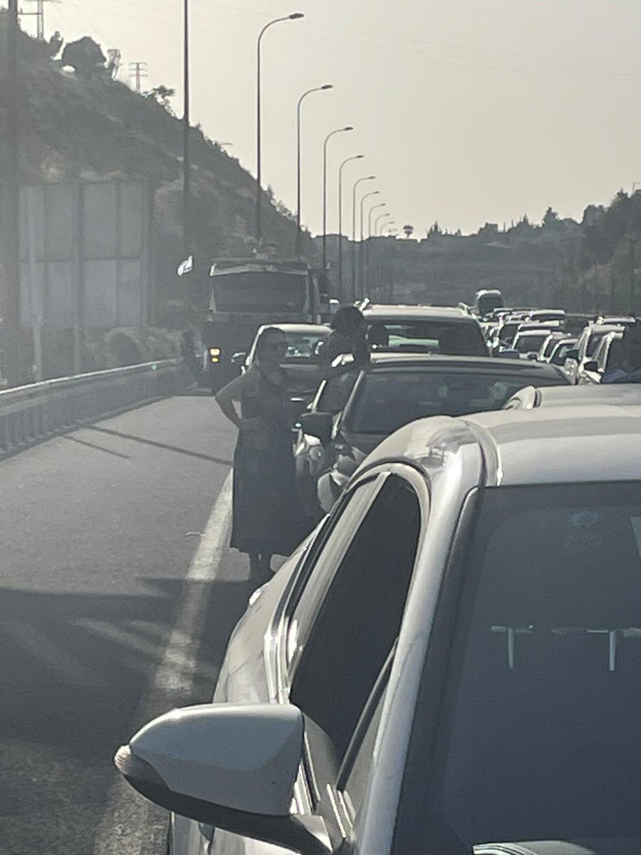 Photos: ISF flying Checkpoint/ Heavy traffic at Abu Gosh Junction, Highway 1 near Jerusalem City entrance