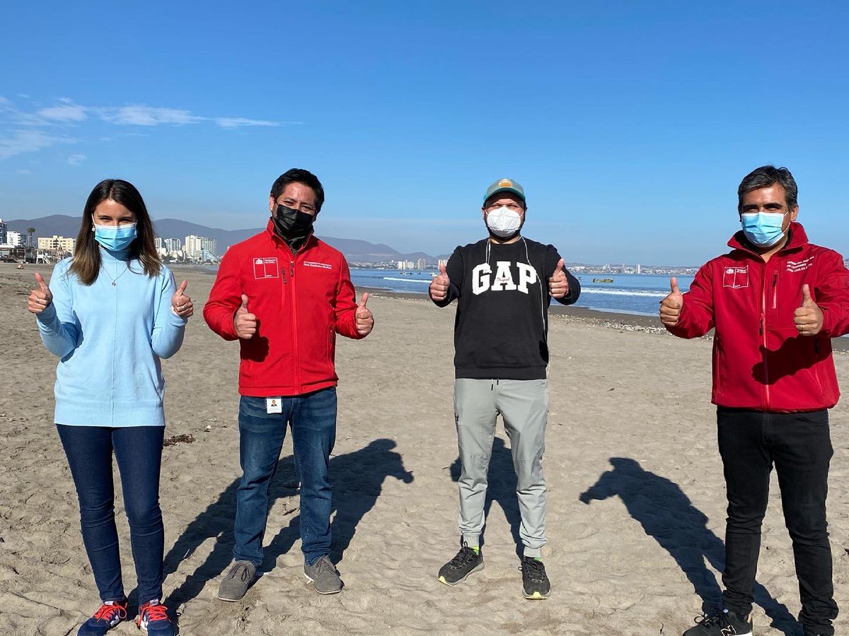 CoquimboBBNN's tweet photo. Hoy estuvimos en La Avenida del Mar de #LaSerena, colaborando en el proceso de orientación a los y las deportistas y sus familias durante Franja Horaria Deportiva, junto los Seremis @MindepCoquimbo @minvucoquimbo @EnergiaCoquimbo @GianniGonzalezM 
@EligeVivirSano https://t.co/DLIw1N4pA0