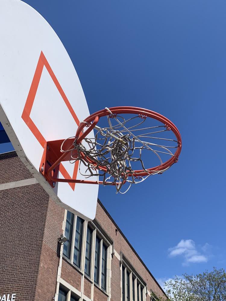 Tariq_NPH's tweet photo. Where is the leadership &amp; care for people in our country??

What about our:
👉Youth?
👉Sport?
👉Community?
👉Humanity?

This is not solution-its a PROBLEM. Our youth&amp;society suffering-physical &amp; mental health

I love🇨🇦This is not🇨🇦
The True North Strong &amp; FREE
OPEN UP🇨🇦🏀🏌️‍♀️🏒🏈⚽️ https://t.co/v4MineDBzI