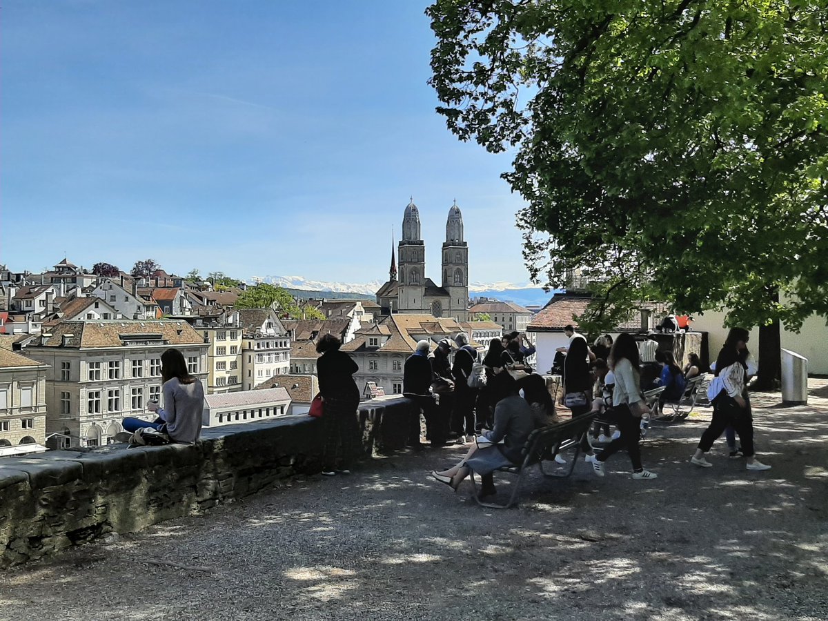 Climbing up on the hill to the Lindenhof for some fine city views. There aren't many blockbuster sights as such but Zürich is just such a pleasant city to walk through and explore. Too bad it's so ridiculously expensive for food and lodging!