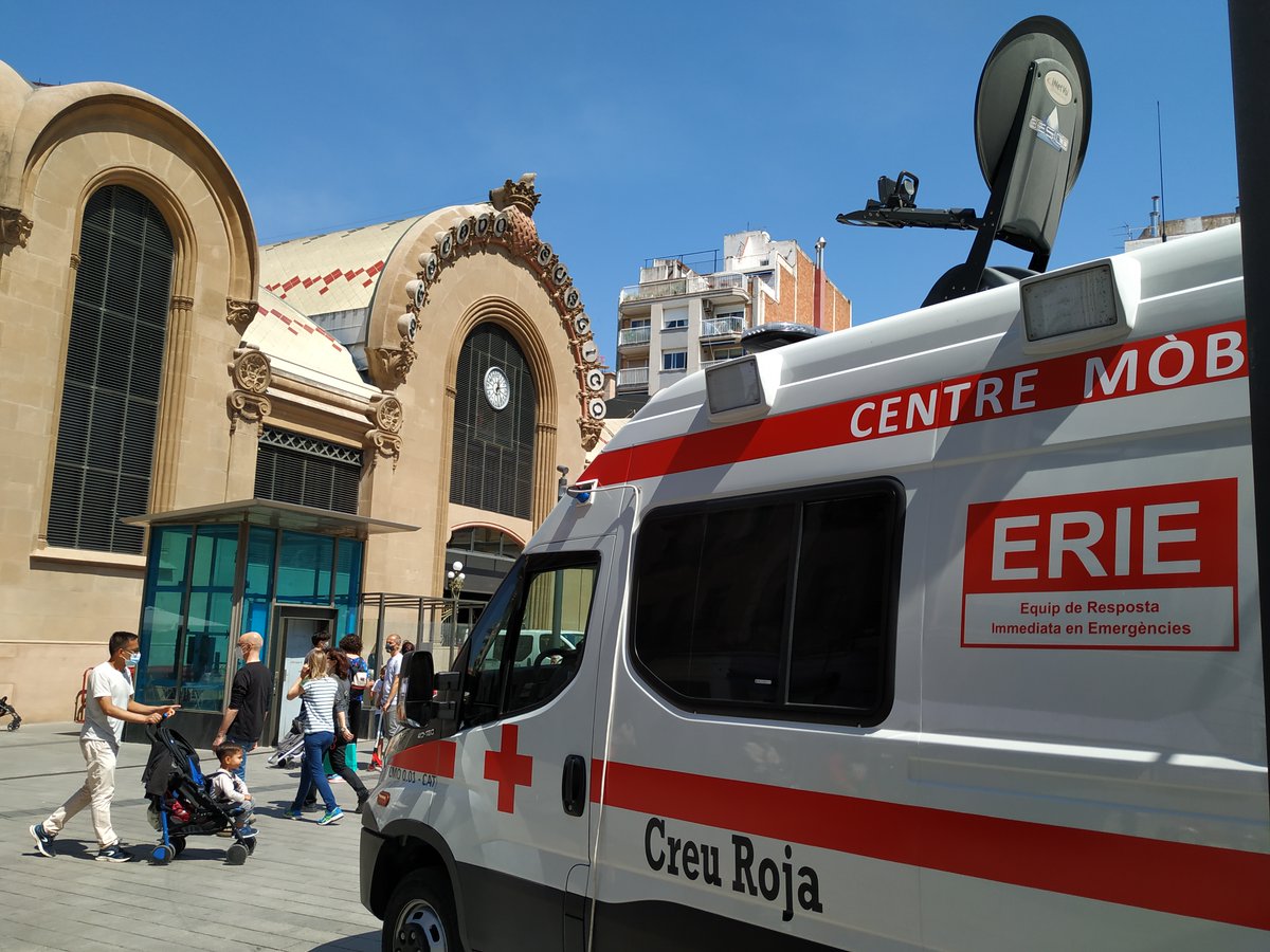 CCCreuRojaCAT's tweet photo. Avui celebrem el nostre dia #DiaMundiaCreuRoja #DiaMundialCruzRoja El Centre Mobil d' Operacions presents  a la trobada organitzada per @CreuRojaTGN Enhorabona a tots i Seguim.... https://t.co/6BkIXOFYmq