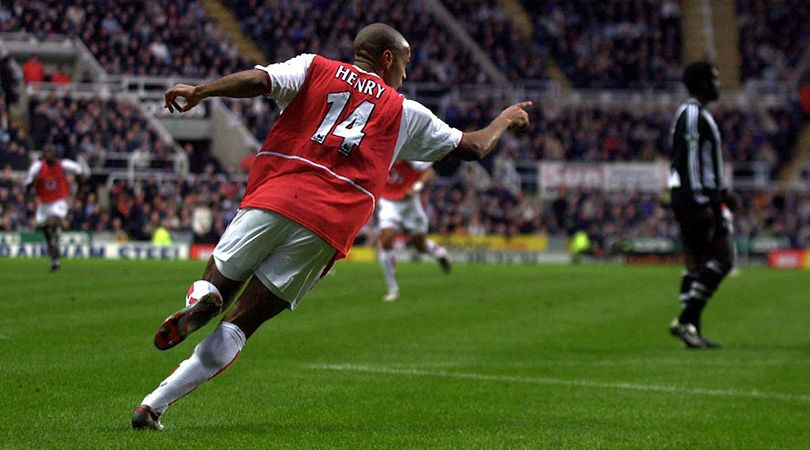 2. Thierry Henry (2002/03)The Frenchman totals 20+ goals and 20+ assists in one season - the first player to ever do that in the Premier League. He scored 24 goals and 20 assists!