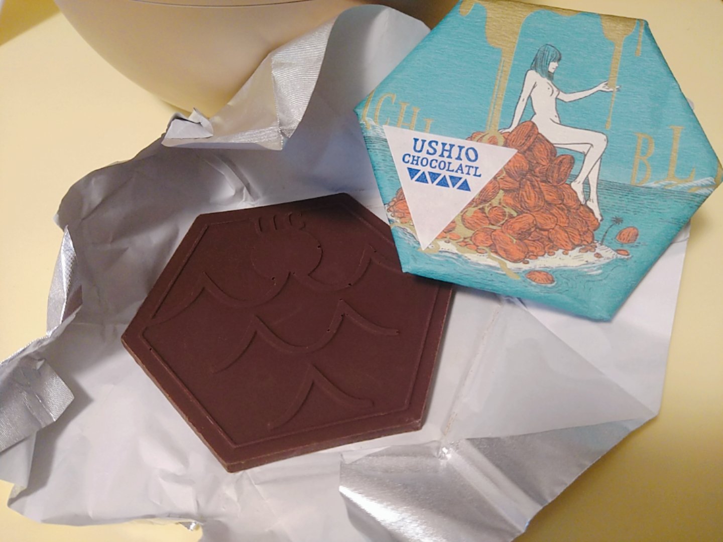 Chochikuwa ウシオチョコラトルのチョコレートがとても美味しかったのでオンラインストアで沢山買った 前 尾道 ブレンド を食べたから今回頼みたかったけど 尾道エリアでしか買えないそう 残念 T Co Nwgr5dmdlc Twitter