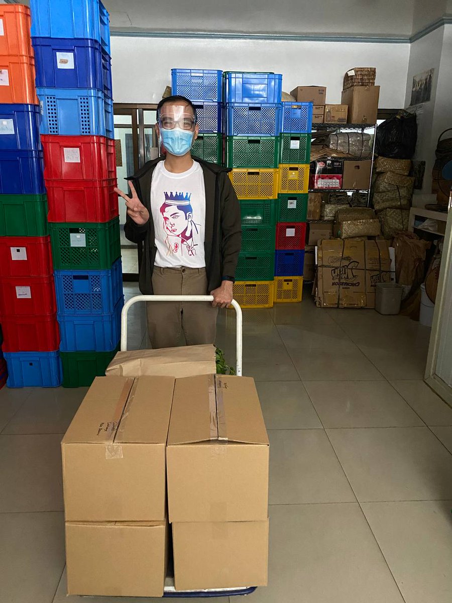 PaoloBesties's tweet photo. We sourced organic produce from @GoodFoodCommunity, who empower farmers by offering fair prices for their hard labor. 

Donated to @SagipKapamilya, helping supply a #CommunityPantry that needs support the most.

#PaoloPangilinan
#PAOwerfulAt25 https://t.co/k51lOSr2T6